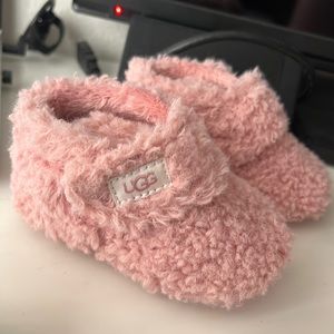Baby uggs- BIXBEE size 02/03